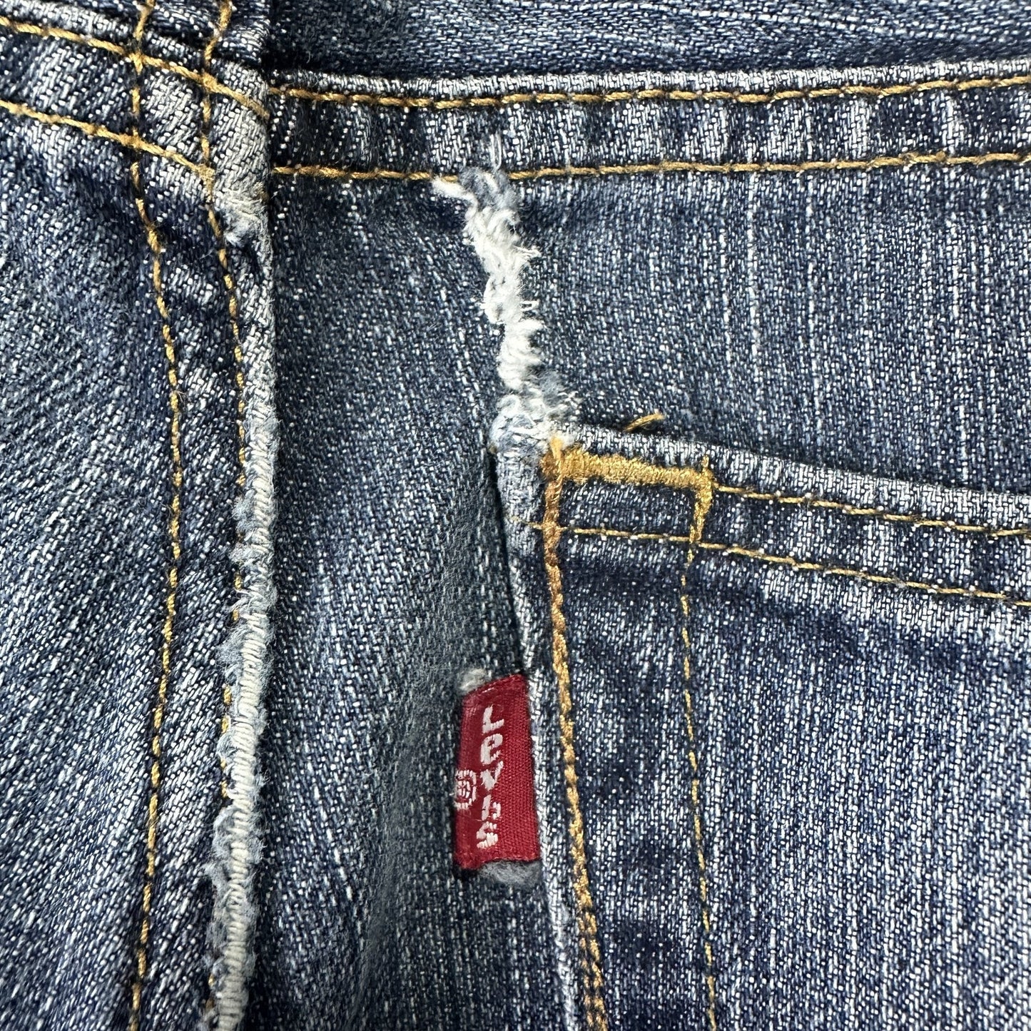 Levis 527 Jeans Mens 33x32 Blue Slim Bootcut Denim Waterless Distressed Rip - BNDL