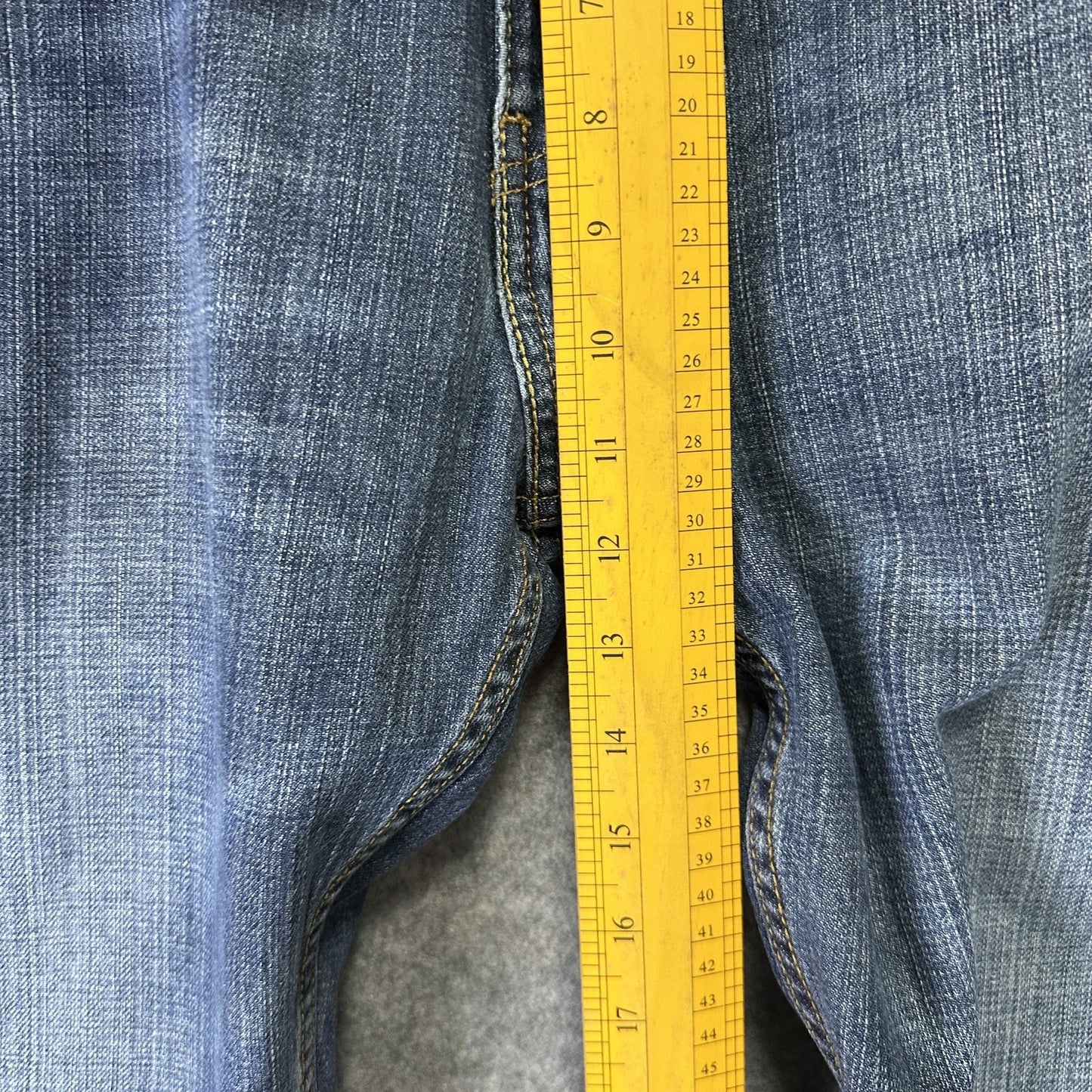 Levis 527 Jeans Mens 33x32 Blue Slim Bootcut Denim Waterless Distressed Rip - BNDL