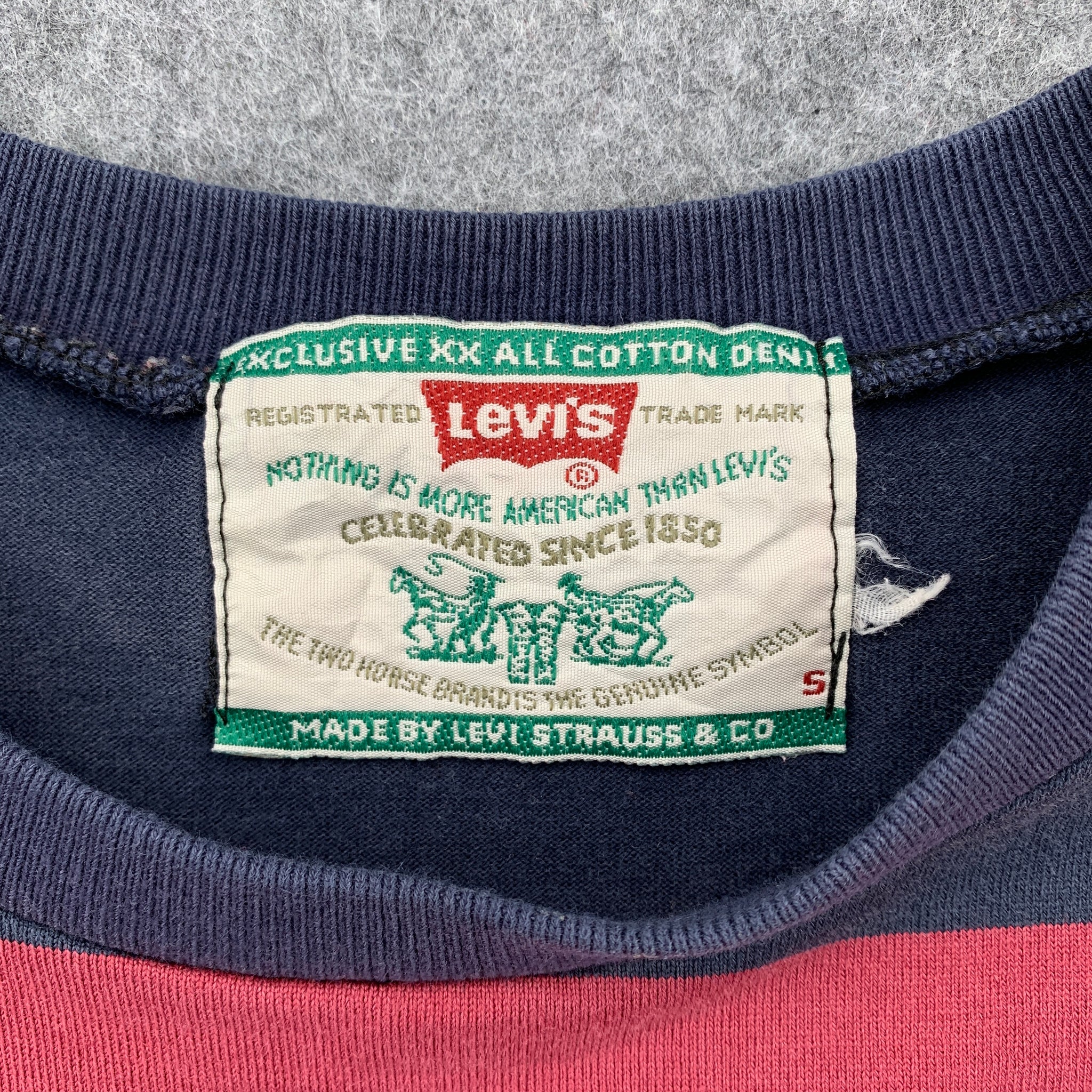 Levis