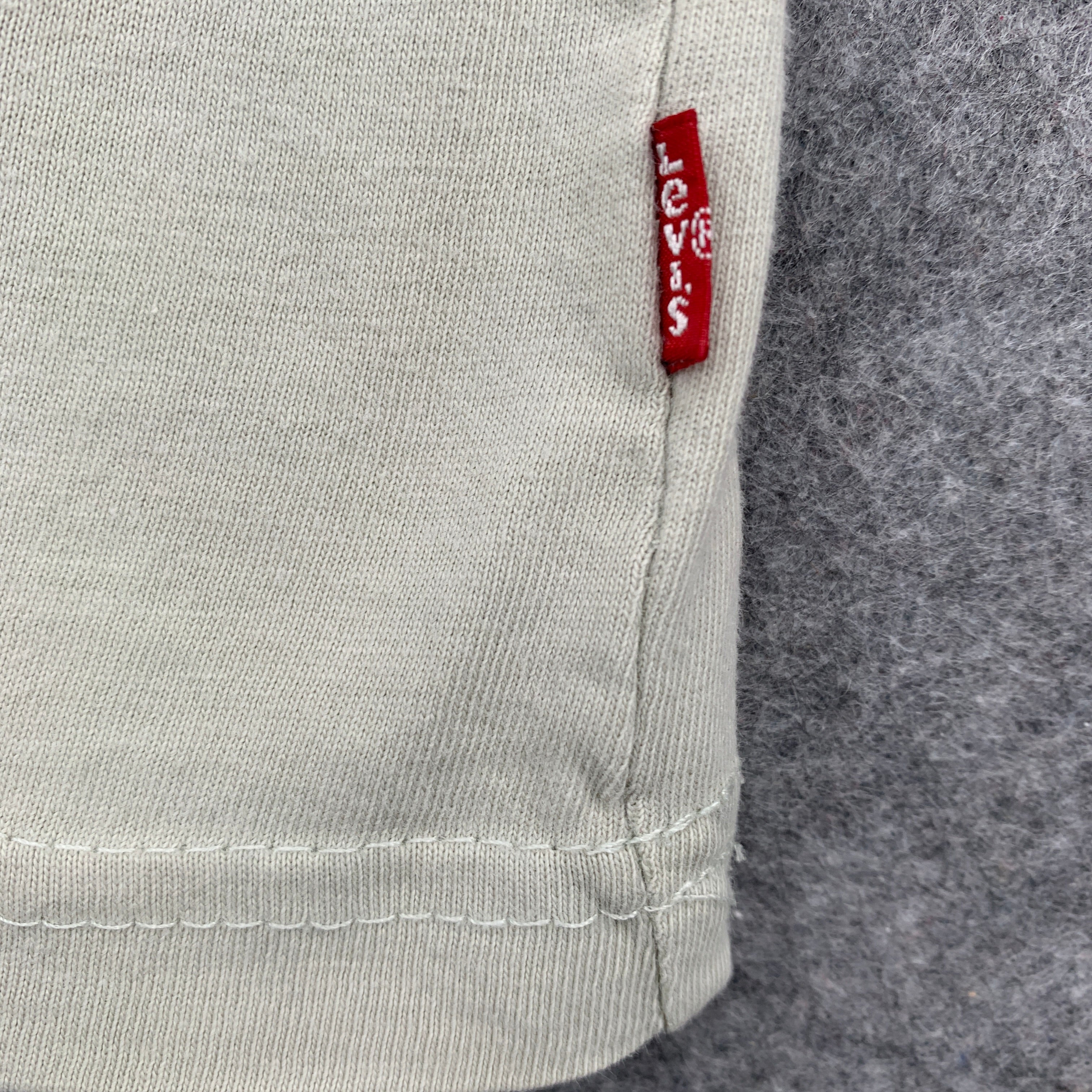 Levis