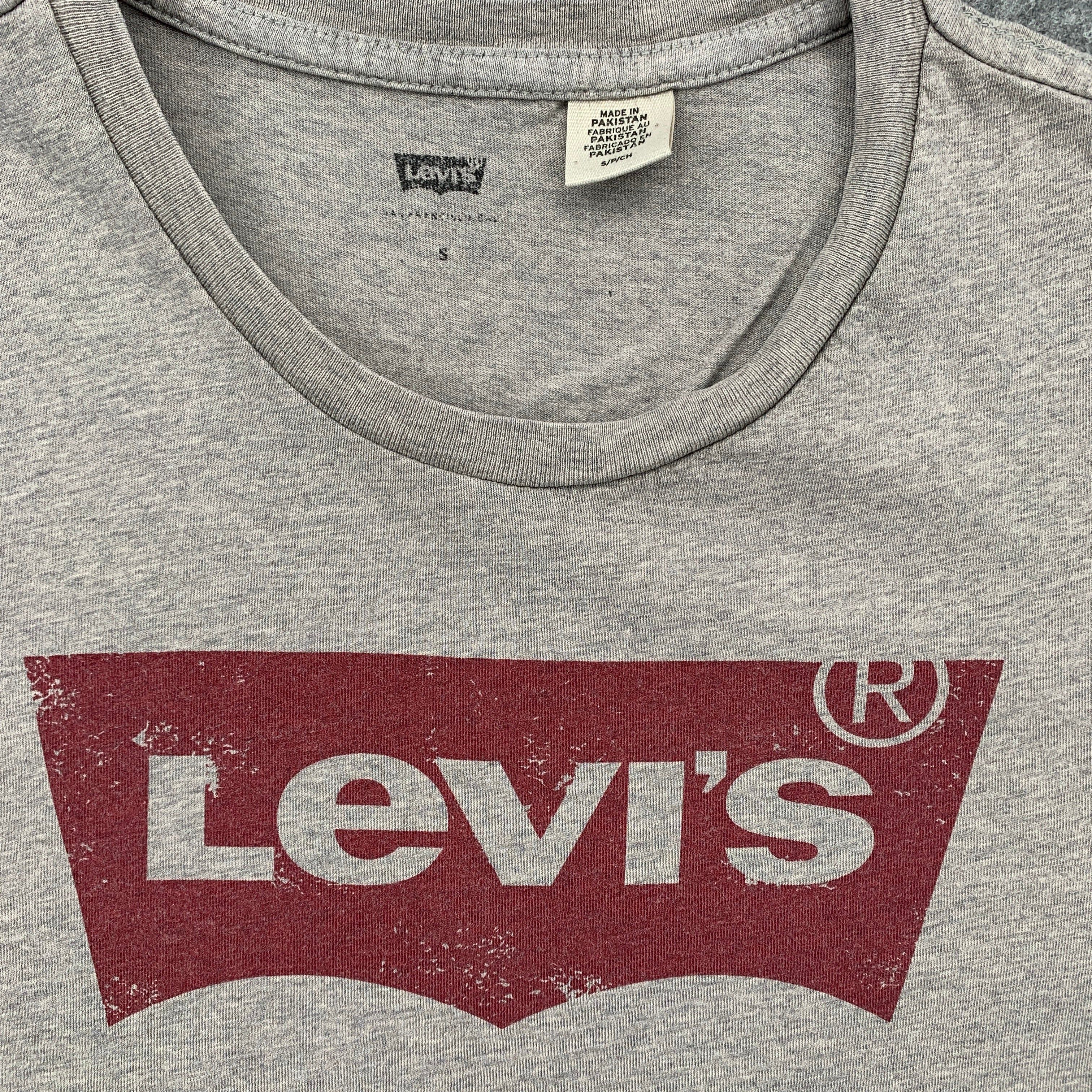 Levis